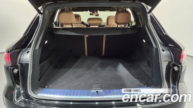 Porsche Cayenne 2022 — Photo 7/20