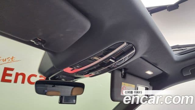 Porsche Cayenne 2022 — Photo 5/20