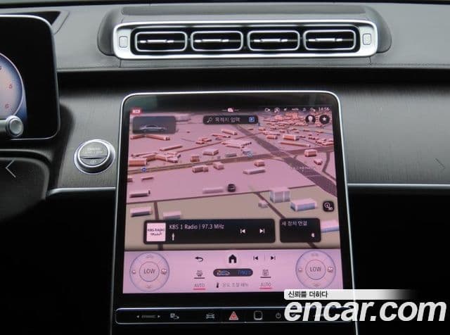 Mercedes-Benz S-Class 2021 — ფოტო 19/20