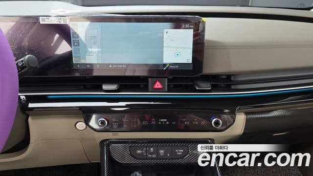 Kia Carnival 2024 — Şəkil 17/20