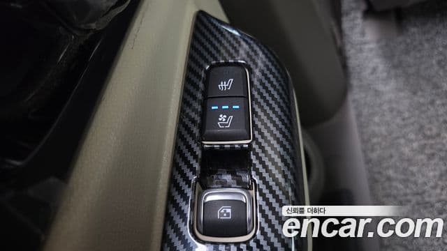 Kia Carnival 2024 — Şəkil 19/20