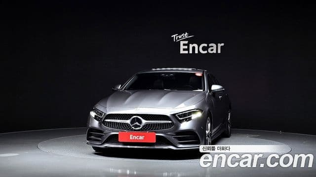 Mercedes-Benz CLS-Class 2020 — Photo 9/20