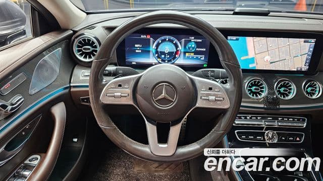 Mercedes-Benz CLS-Class 2020 — Photo 12/20