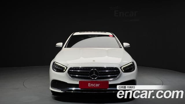 Mercedes-Benz E-Class 2022 — ფოტო 3/20