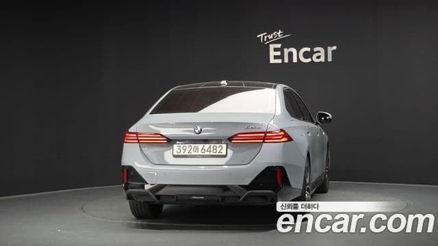 BMW 5 Series 2025 — ფოტო 4/20
