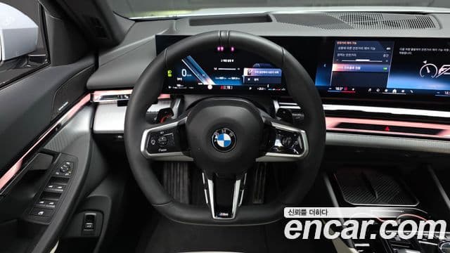 BMW 5 Series 2025 — ფოტო 14/20