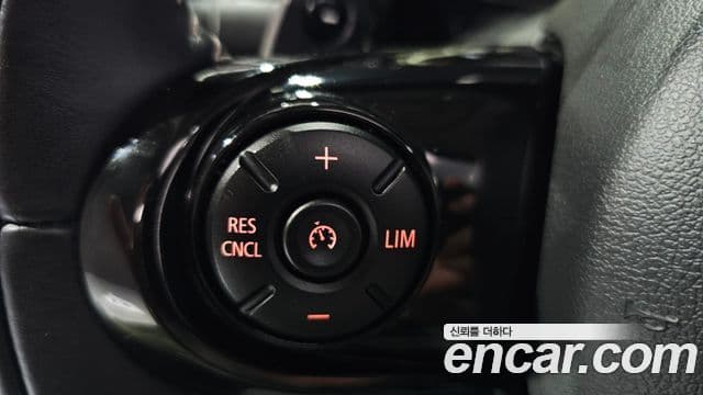 Mini Cooper S Clubman 2021 — Şəkil 17/20