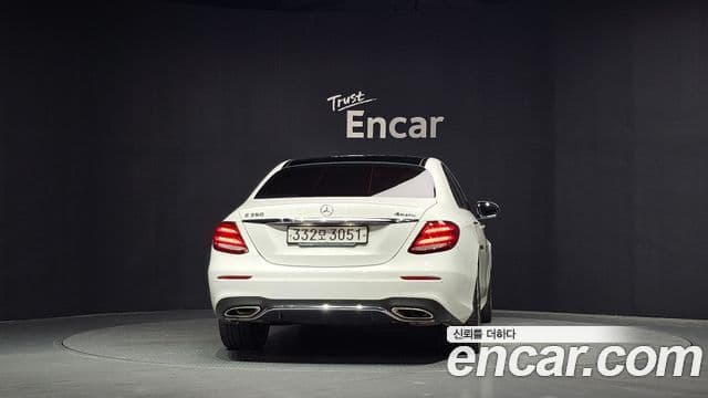 Mercedes-Benz E-Class 2019 — ფოტო 3/20