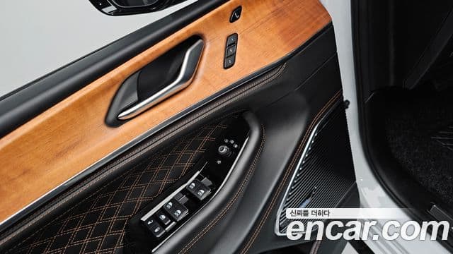 Jeep Grand Cherokee 2022 — Şəkil 16/20