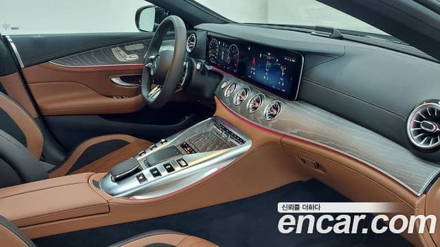 Mercedes-Benz AMG GT 2025 — Şəkil 13/17