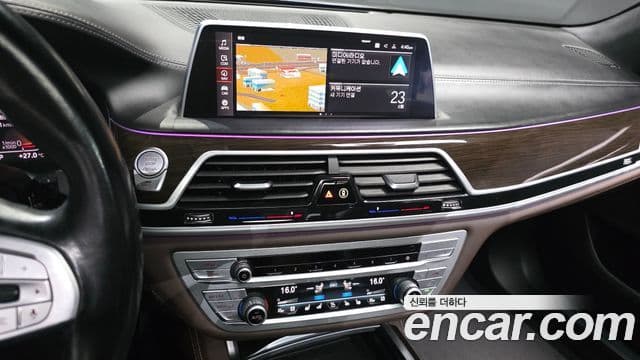 BMW 7 Series 2019 — ფოტო 14/20