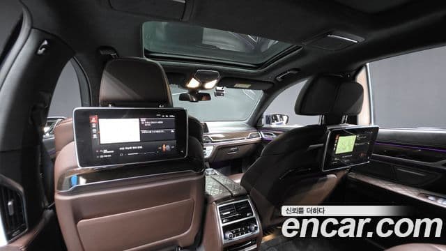 BMW 7 Series 2019 — ფოტო 18/20