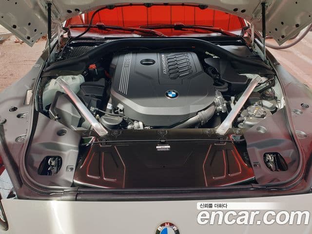 BMW Z4 2025 — Şəkil 5/10