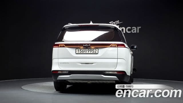 Kia Carnival 2022 — Фото 4/20