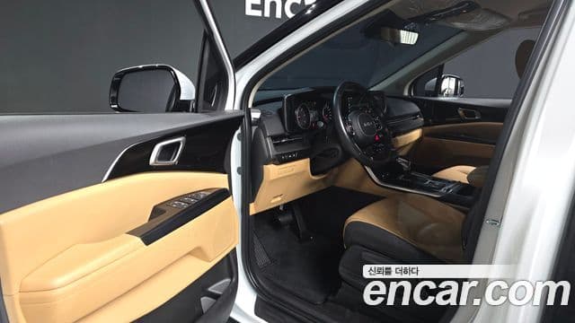 Kia Carnival 2022 — Фото 10/20