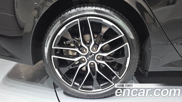 Kia K5 2022 — ფოტო 5/20
