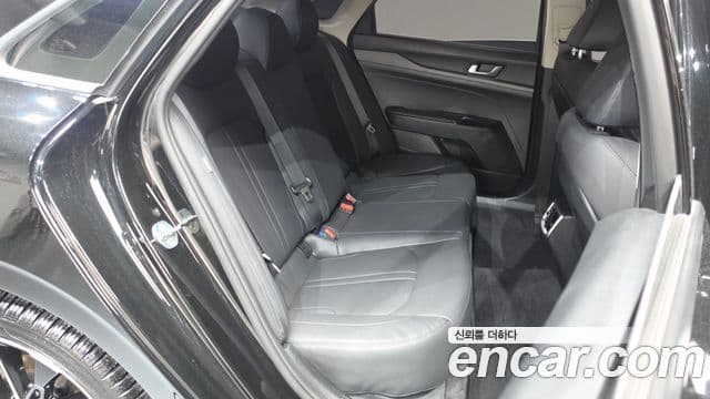 Kia K5 2022 — ფოტო 11/20