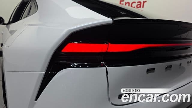 Toyota Prius 2025 — Photo 15/31