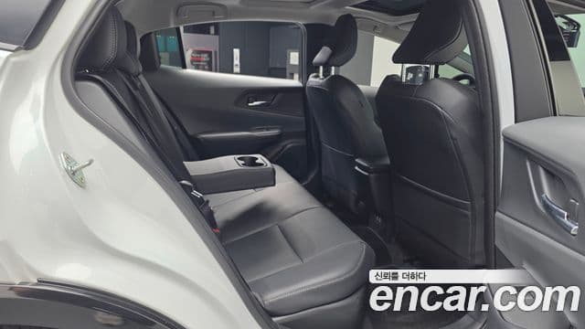 Toyota Prius 2025 — Photo 6/31