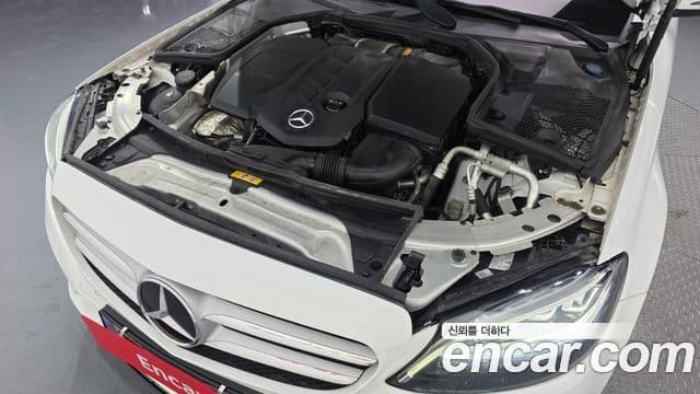 Mercedes-Benz C-Class 2020 — Фото 6/20