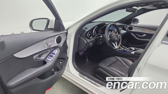 Mercedes-Benz C-Class 2020 — Фото 10/20