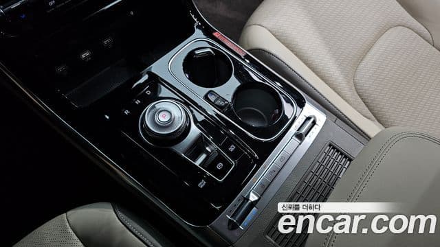 Kia Carnival 2022 — Şəkil 9/20