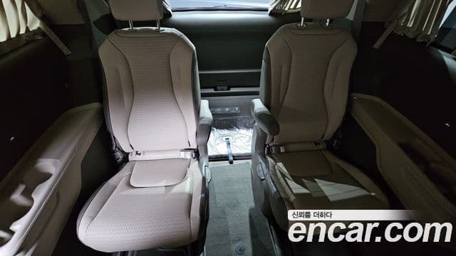 Kia Carnival 2022 — Şəkil 13/20