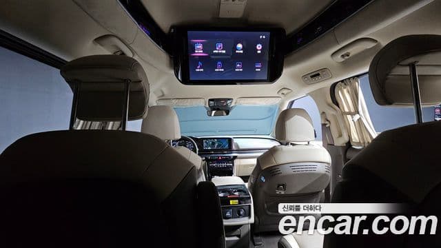 Kia Carnival 2022 — Şəkil 18/20