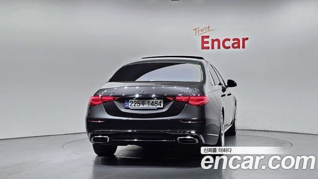 Mercedes-Benz S-Class 2024 — Фото 4/20