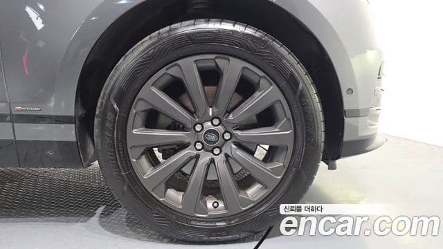 Land Rover Range Rover Velar 2019 — Şəkil 5/20