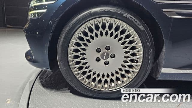 Genesis Electrified G80 2021 — ფოტო 5/20