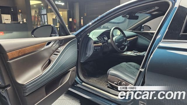 Genesis Electrified G80 2021 — ფოტო 10/20