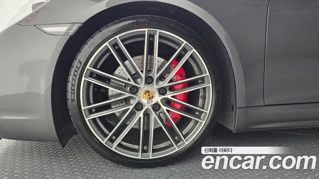 Porsche 718 Cayman 2021 — Photo 6/30