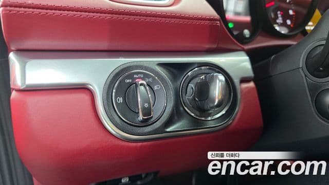 Porsche 718 Cayman 2021 — Photo 4/30