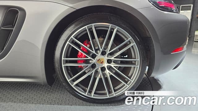 Porsche 718 Cayman 2021 — Photo 3/30