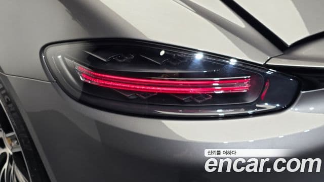 Porsche 718 Cayman 2021 — Photo 20/30