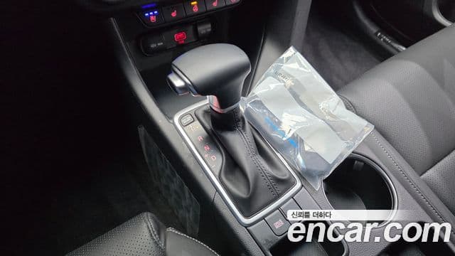 Kia Sportage The Bold 2020 — ფოტო 7/20