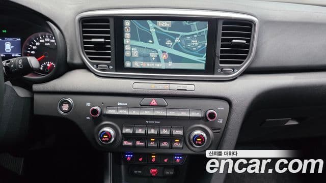 Kia Sportage The Bold 2020 — ფოტო 14/20