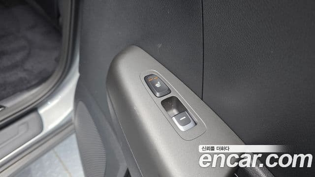Kia Sportage The Bold 2020 — ფოტო 18/20