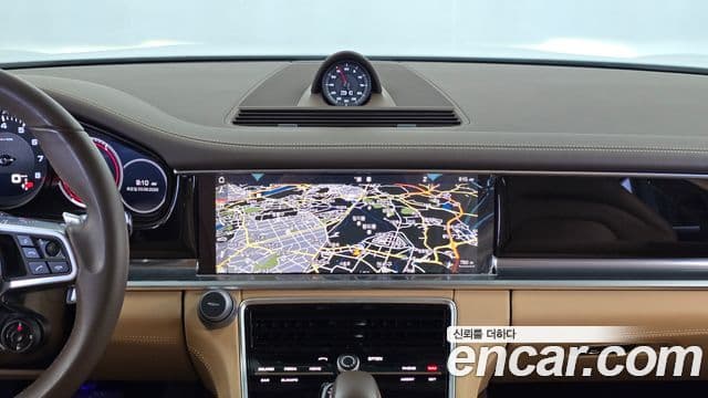 Porsche Panamera 2018 — ფოტო 12/20