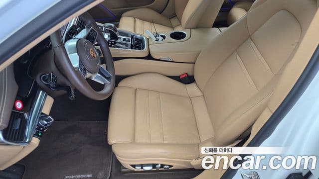 Porsche Panamera 2018 — Photo 11/31