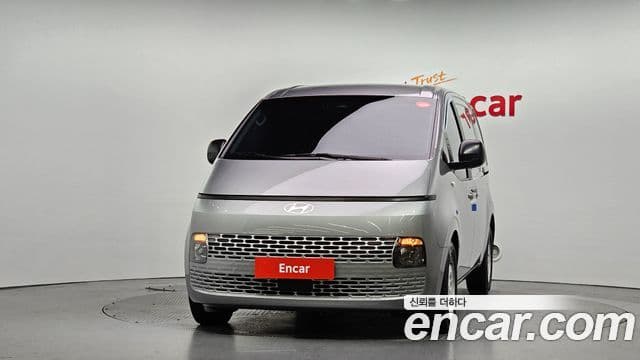 Hyundai Staria 2024 — ფოტო 3/20