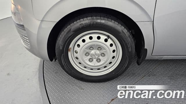 Hyundai Staria 2024 — ფოტო 5/20