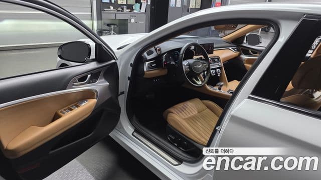 Genesis G70 2021 — ფოტო 10/20