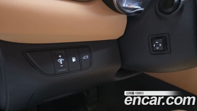 Genesis G70 2021 — ფოტო 14/20