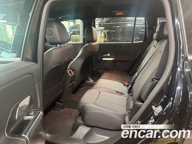 Mercedes-Benz GLB-Class 2025 — Şəkil 6/10