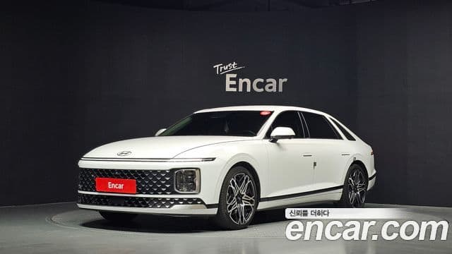 Hyundai Grandeur 2023 — ფოტო 1/20