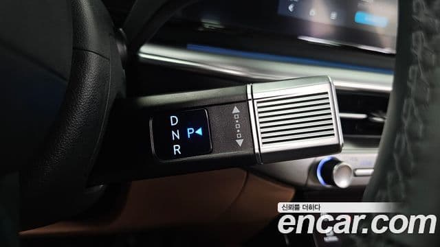 Hyundai Grandeur 2023 — ფოტო 9/20
