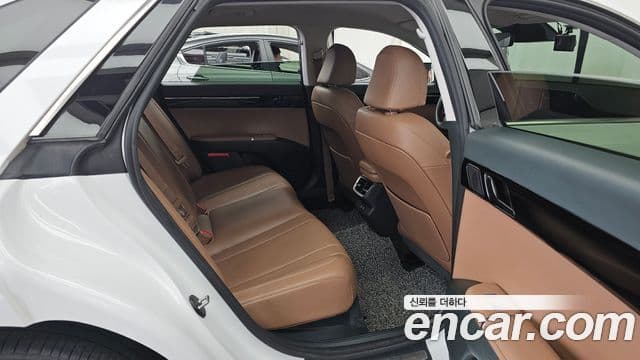 Hyundai Grandeur 2023 — ფოტო 12/20