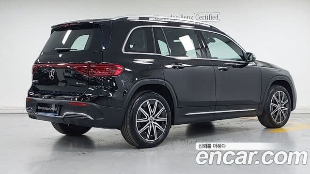 Mercedes-Benz EQB 2025 — Photo 11/17